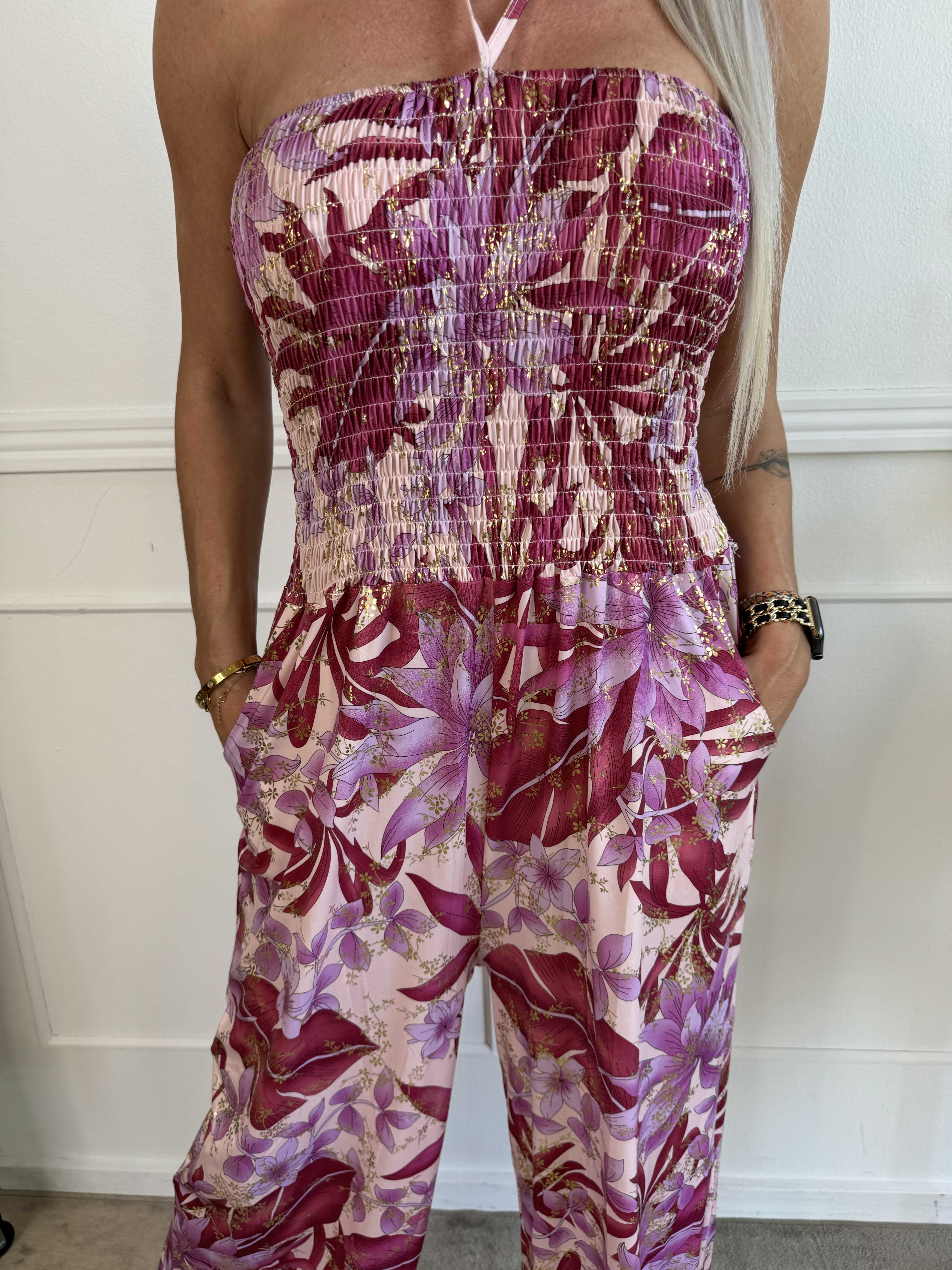 Pams Tube Jumpsuit - Elastisk buksedragt med smock ved brystet